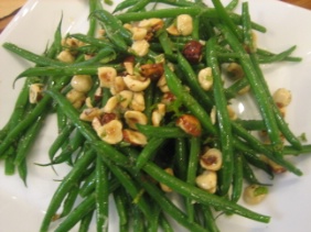 GREEN BEANS WITH BROWN BUTTER AND HAZELNUTS GREEN BEANS WITH BROWN BUTTER AND HAZELNUTS