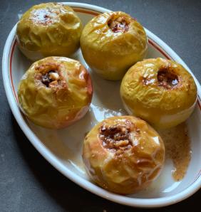 LEAH KOENIG'S BAKED APPLES WITH RAISINS AND WALNUTS